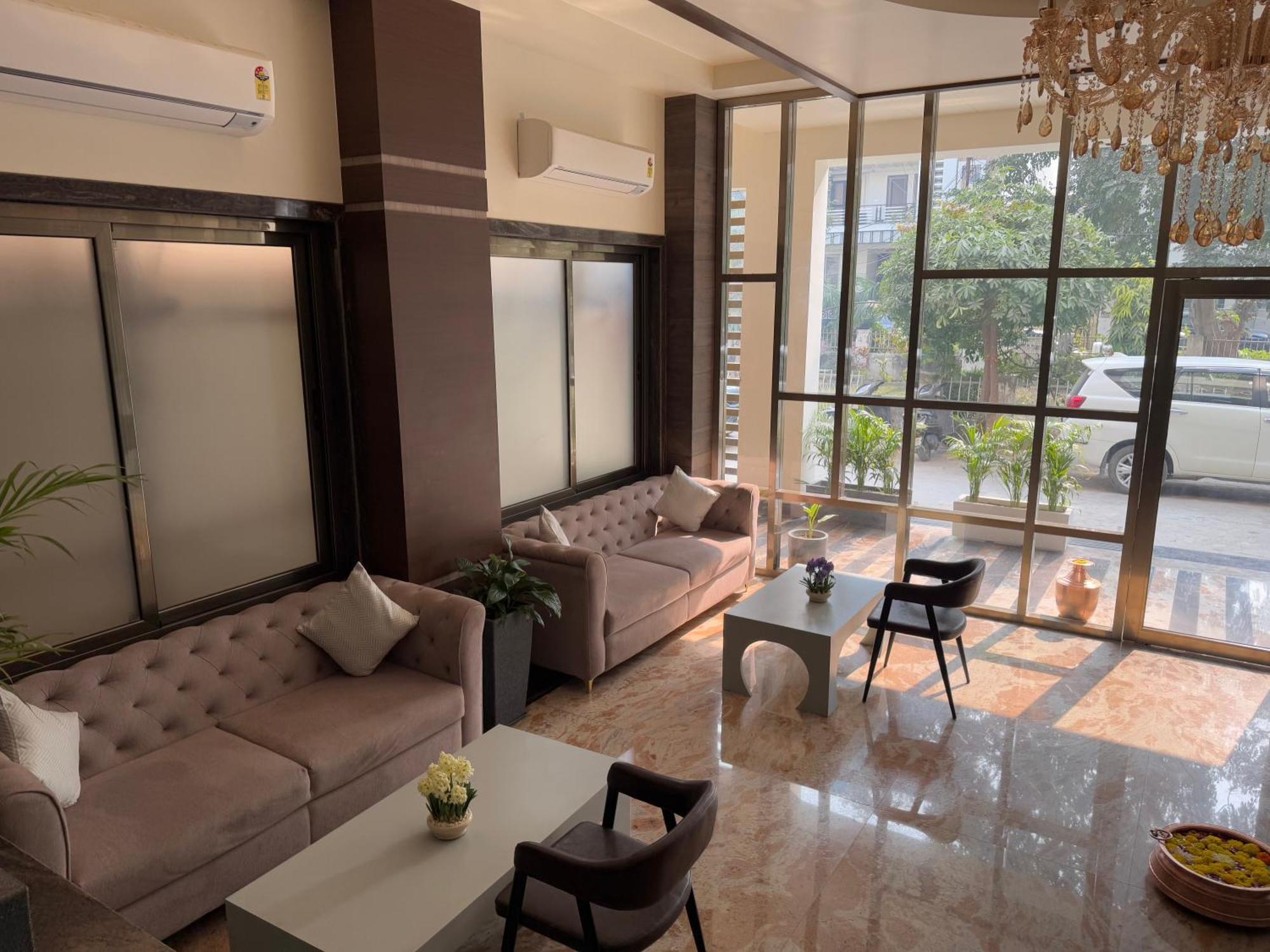 Coco Cabana Варанаси Екстериор снимка