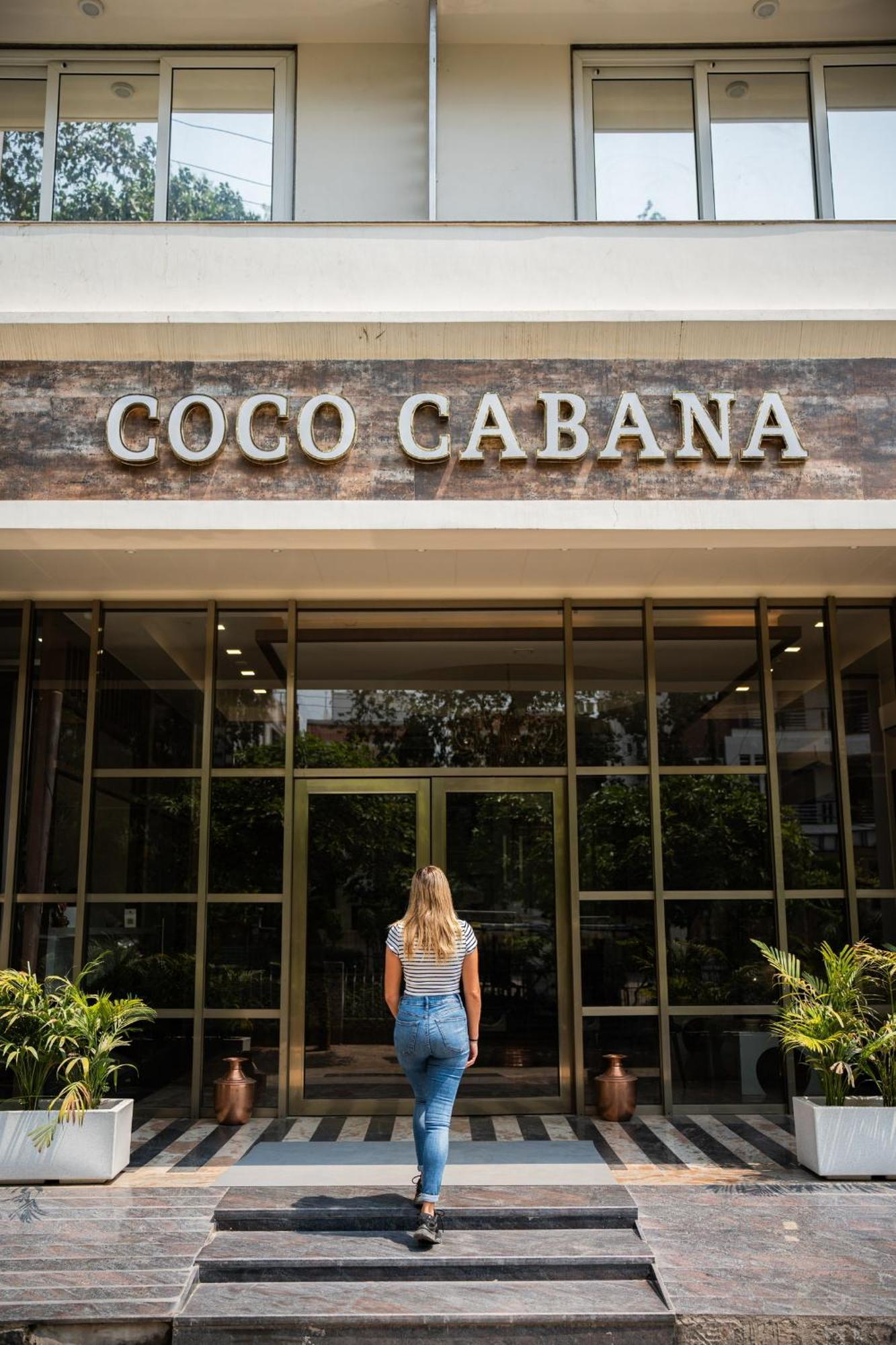 Coco Cabana Варанаси Екстериор снимка